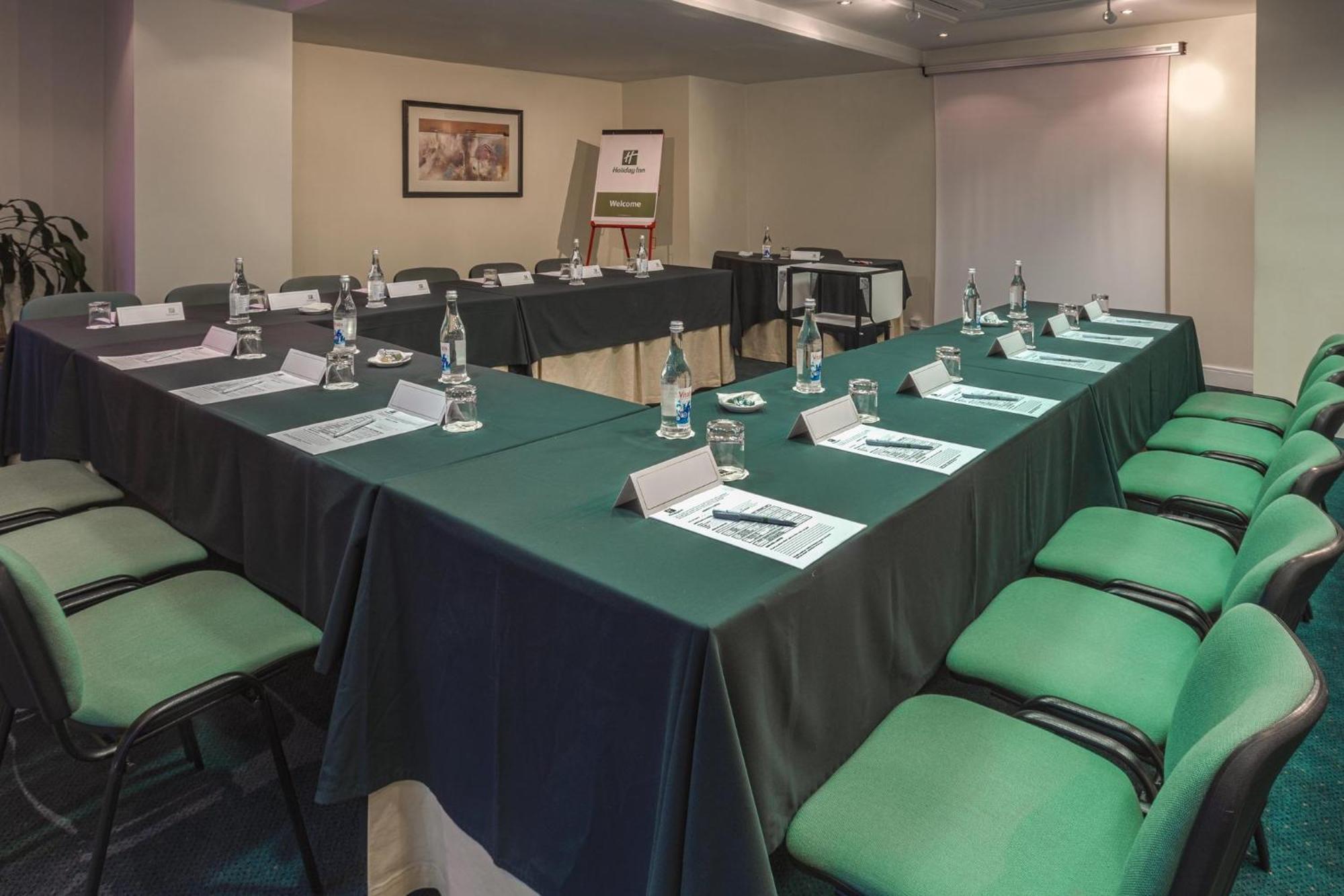 Holiday Inn Lisbon By Ihg — Photos 1