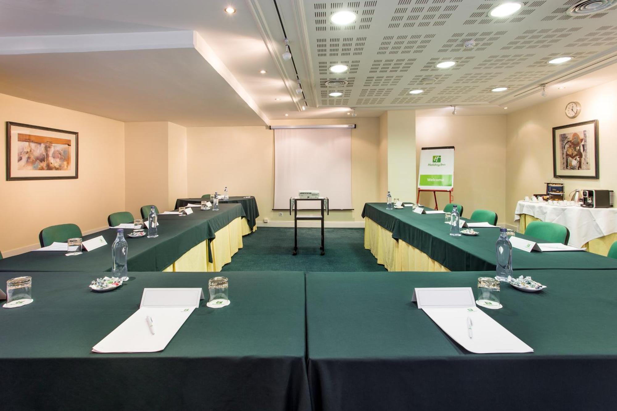 Holiday Inn Lisbon By Ihg — Photos 2