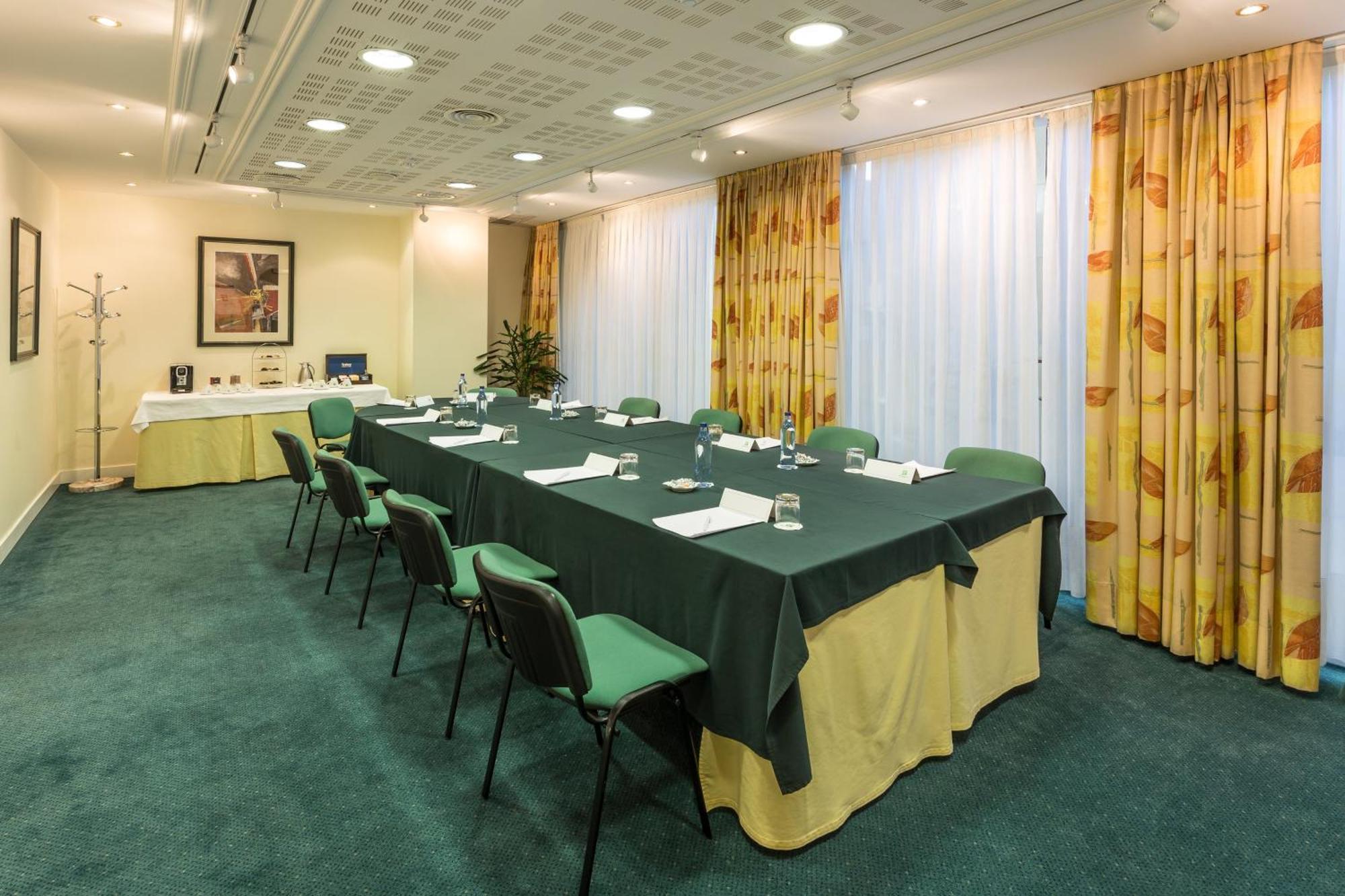 Holiday Inn Lisbon By Ihg — Photos 3